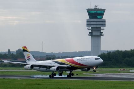 Leaked Email Reveals State Department Blocking Rescue Flights From Afghanistan Even With Americans on Board: Report