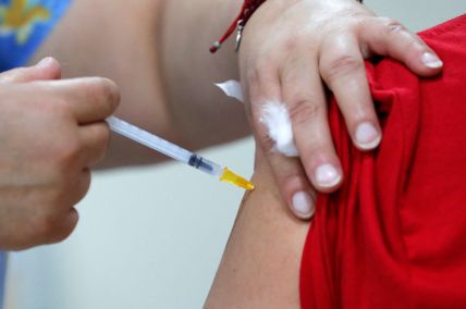 Chile Start’s Fourth Dose of COVID Vaccine As Omicron Variant Drives Increase of Cases
