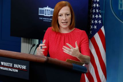 Texas Gov. Greg Abbot's Plan to Bus Migrants to D.C. Receives Pushback From Jen Psaki; White House Press Secretary Calls It 'Publicity Stunt'