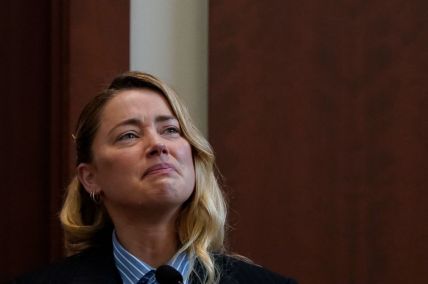 Amber Heard Breaks Down in Tears Discussing Divorce With Johnny Depp, Admits She Didn’t Make ACLU Donation