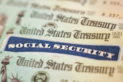 Social Security Payments: Who Will Receive 2 Checks Worth Up $1700 in December, When Will They Arrive?
