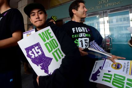 US Minimum Wage 2023: How Much Increase Will There Be in Arizona, Florida, New Mexico?