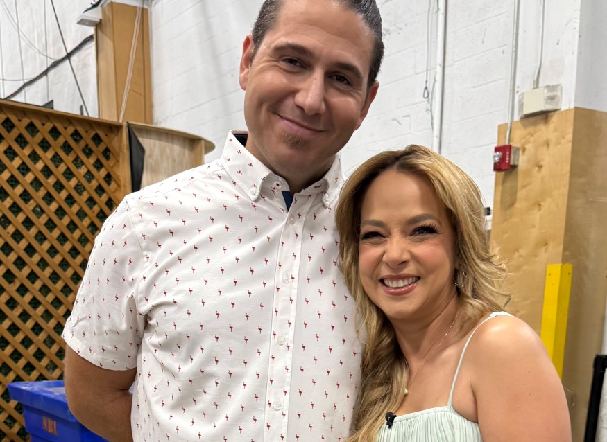 Adamari Lopez and Chef James together in Univision