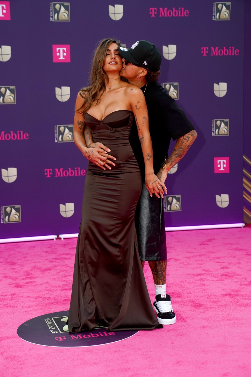 Couples Lo Nuestro Award