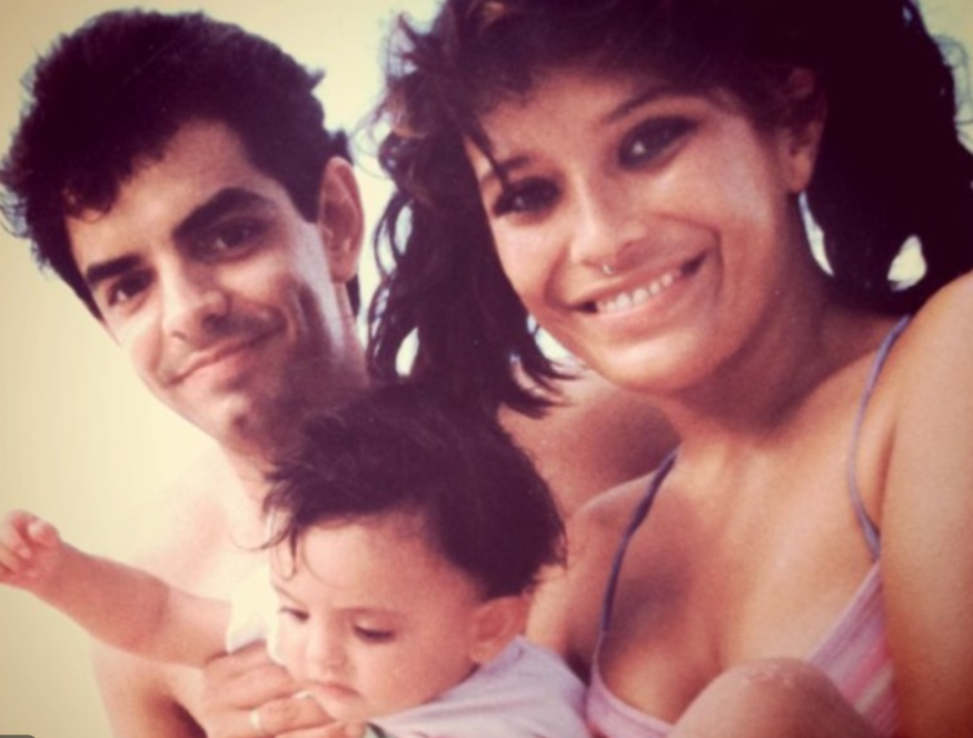 Aislinn Derbez y su madre Gabriela Michel y Eugenio Derbez