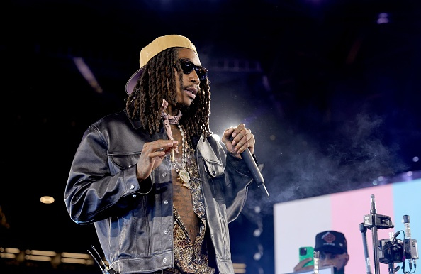 Rapper Wiz Khalifa Sentenced In Romania Over Last Year's On-Stage Smoking