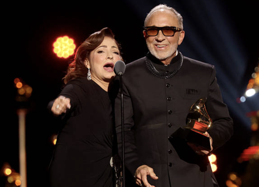 Gloria Estefan wins her fitfth latin grammy best tropical raices